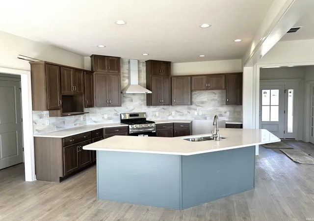 Photo 2 of Manufactured home for sale at 11177 Winter Quarters Pass, Fort Wayne, IN 46818 | MLS# 202633276 | Listing updated on 2026-08-14