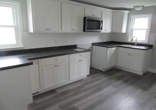 Photo 2 of Sale Pending at 325 W 7th Street, Peru, IN 46970 | MLS# 202633284 | Listing updated on 2026-08-25