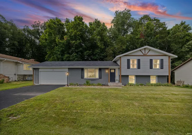 Photo 1 of Manufactured home for sale at 100 Foxwood Ct, Lafayette, IN 47905 | MLS# 202633296 | Listing updated on 2026-10-09