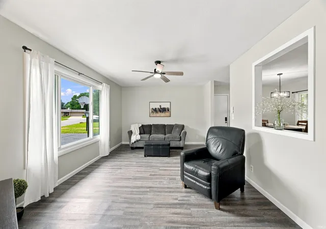 Photo 3 of Manufactured home for sale at 100 Foxwood Ct, Lafayette, IN 47905 | MLS# 202633296 | Listing updated on 2026-10-09