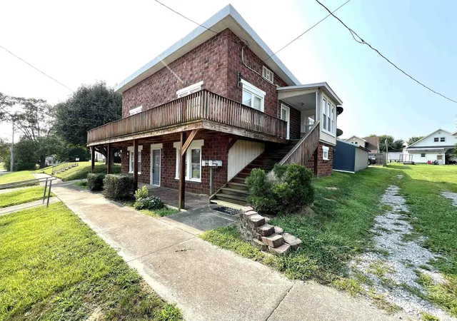 Photo 3 of Manufactured home for sale at 218 W Vine St, Oakland City, IN 47660 | MLS# 202633299 | Listing updated on 2026-08-17