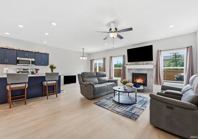Photo 3 of Manufactured home for sale at 4225 Shadowood Lakes Trl, Fort Wayne, IN 46818 | MLS# 202633309 | Listing updated on 2026-09-18