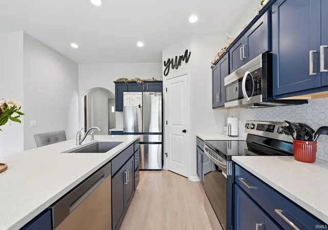 Photo 3 of Manufactured home for sale at 4225 Shadowood Lakes Trl, Fort Wayne, IN 46818 | MLS# 202633309 | Listing updated on 2026-09-18