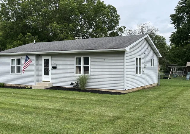 Manufactured home for sale at 506 S Jackson St, South Whitley, IN 46787 | MLS# 202633331
