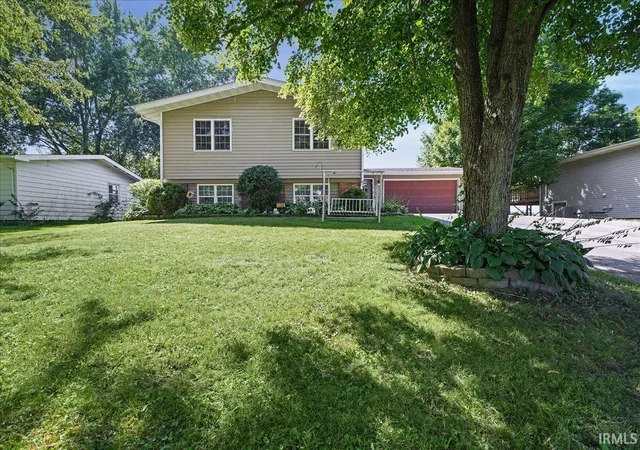 Photo 1 of Sale Pending at 534 Robyn Rd, Valparaiso, IN 46385 | MLS# 202633335 | Listing updated on 2026-08-28