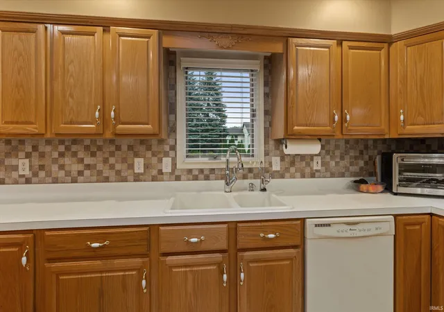 Photo 2 of Manufactured home for sale at 53178 Fiddlehead Ct, South Bend, IN 46637 | MLS# 202633344 | Listing updated on 2026-09-21