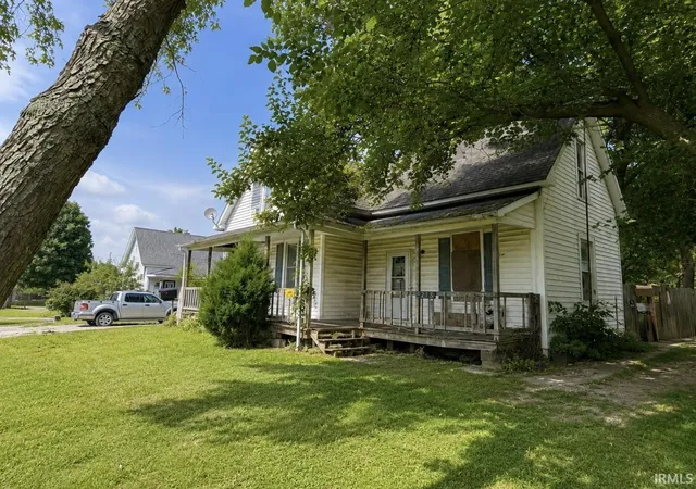 Photo 2 of Manufactured home for sale at 275 N Lawton St, Jasonville, IN 47438 | MLS# 202633347 | Listing updated on 2026-09-08
