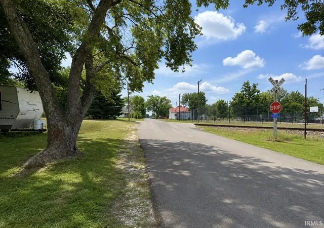 Photo 7 of Manufactured home for sale at 275 N Lawton St, Jasonville, IN 47438 | MLS# 202633347 | Listing updated on 2026-09-08
