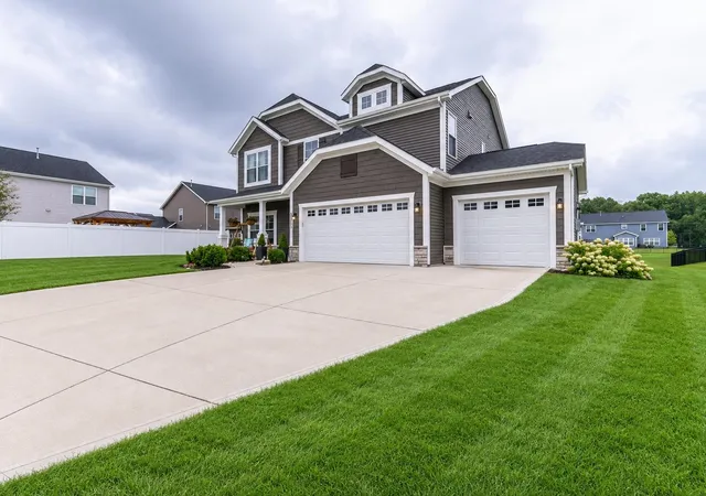 Photo 3 of Manufactured home for sale at 5285 Orinoco Run, Fort Wayne, IN 46818 | MLS# 202633348 | Listing updated on 2026-08-20
