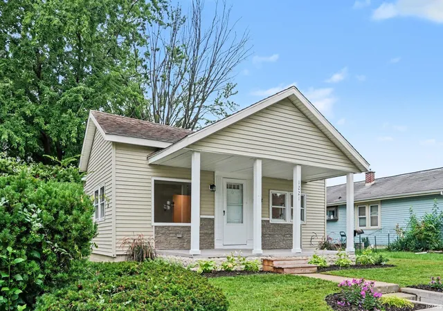 Photo 2 of Manufactured home for sale at 1221 S 32nd Street, South Bend, IN 46615 | MLS# 202633361 | Listing updated on 2026-09-17