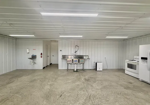 Photo 3 of Manufactured home for sale at 727 N Cr 950 W, Richland, IN 47634 | MLS# 202633369 | Listing updated on 2026-10-01