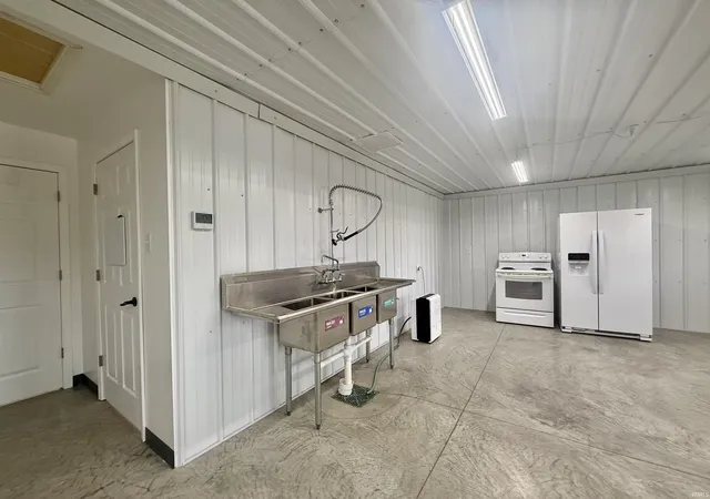 Photo 4 of Manufactured home for sale at 727 N Cr 950 W, Richland, IN 47634 | MLS# 202633369 | Listing updated on 2026-10-01