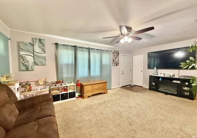 Photo 2 of Manufactured home for sale at 724 Sheffield Dr, Evansville, IN 47710 | MLS# 202633395 | Listing updated on 2026-09-08