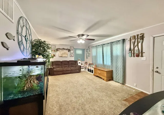 Photo 4 of Sale Pending at 724 Sheffield Dr, Evansville, IN 47710 | MLS# 202633395 | Listing updated on 2026-10-08