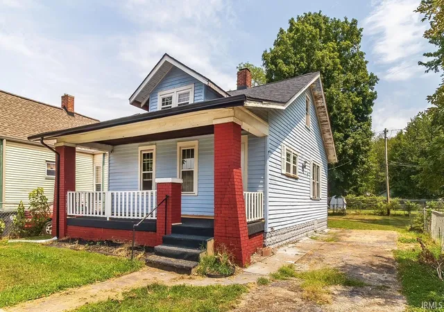 Photo 2 of Manufactured home for sale at 1204 S Evans Ave, Evansville, IN 47713 | MLS# 202633397 | Listing updated on 2026-08-26