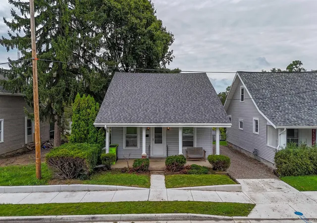 Photo 1 of Manufactured home for sale at 556 Division St, Huntington, IN 46750 | MLS# 202633400 | Listing updated on 2026-09-11