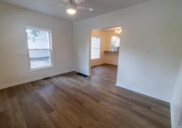 Photo 2 of Manufactured home for sale at 556 Division St, Huntington, IN 46750 | MLS# 202633400 | Listing updated on 2026-09-11