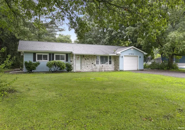 Photo 2 of Sale Pending at 3703 W Old Rd 30, Warsaw, IN 46580 | MLS# 202633407 | Listing updated on 2026-08-18