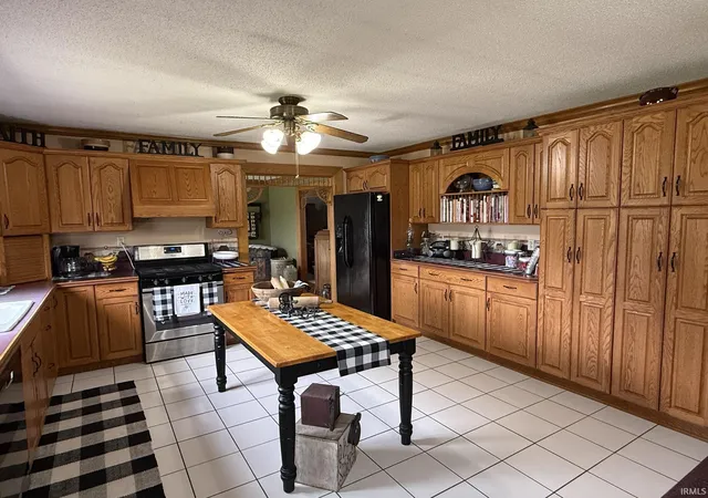 Photo 4 of Manufactured home for sale at 9663 W 100 South, Francesville, IN 47946 | MLS# 202633417 | Listing updated on 2026-08-17