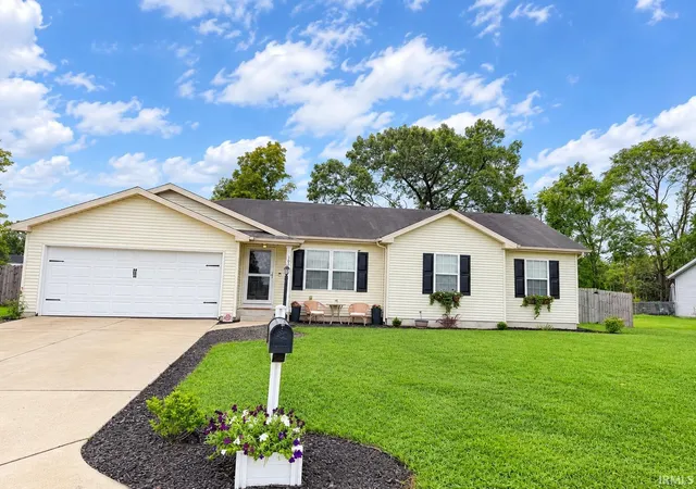 Photo 1 of Sale Pending at 30570 Gregory Dr, Elkhart, IN 46516 | MLS# 202633436 | Listing updated on 2026-09-13