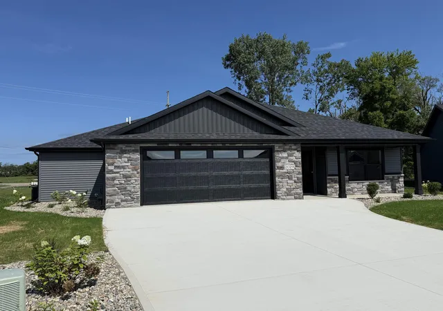 Photo 1 of Manufactured home for sale at 2029 Linchel Ct, Angola, IN 46703 | MLS# 202633445 | Listing updated on 2026-09-17