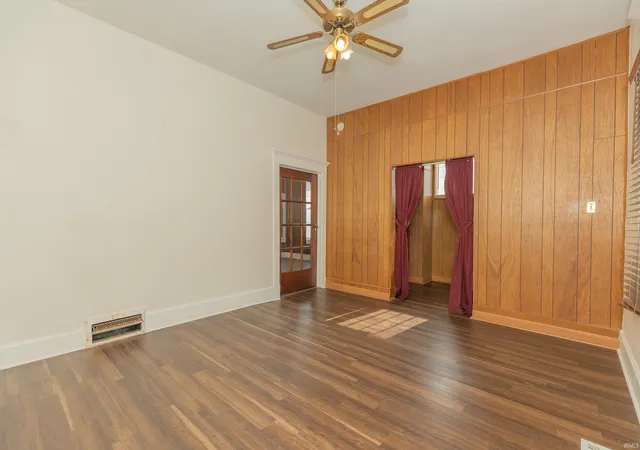 Photo 3 of Manufactured home for sale at 119 W Missouri St, Evansville, IN 47710 | MLS# 202633452 | Listing updated on 2026-08-31