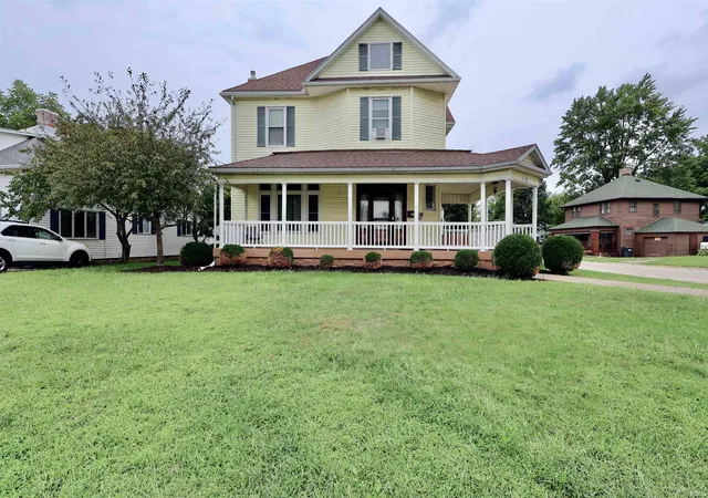Photo 2 of Manufactured home for sale at 702 W Hickory St, Union City, IN 47390 | MLS# 202633454 | Listing updated on 2026-08-25