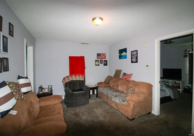 Photo 2 of Manufactured home for sale at 320 E Water St, Hartford City, IN 47348 | MLS# 202633475 | Listing updated on 2026-08-17