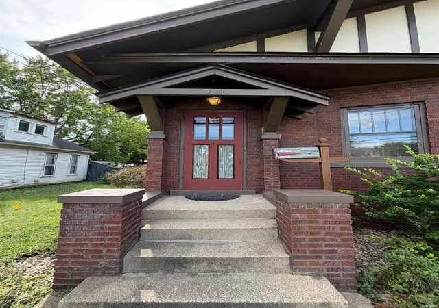 Photo 2 of Sale Pending at 330 S Jefferson St, Bloomfield, IN 47424 | MLS# 202633479 | Listing updated on 2026-09-02