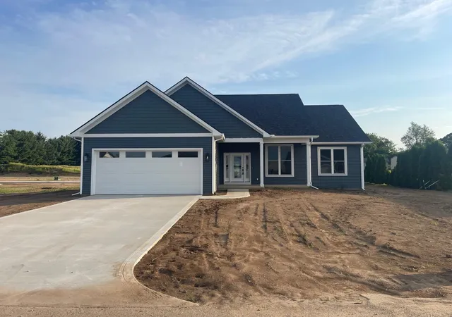 Manufactured home for sale at 390 E Country Ln, Shipshewana, IN 46565 | MLS# 202633485