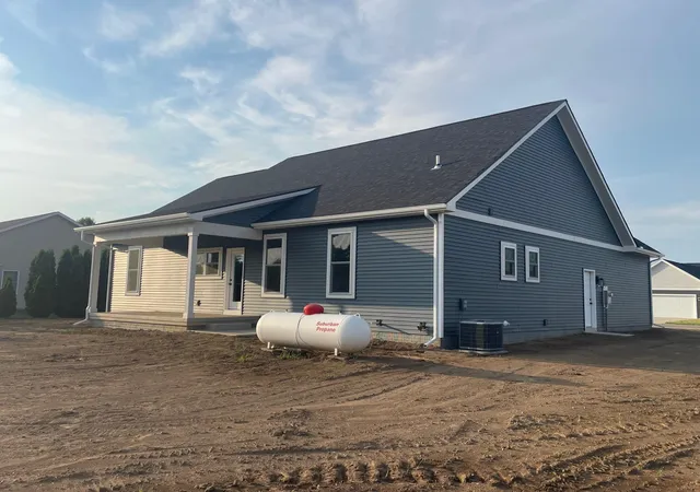 Photo 4 of Manufactured home for sale at 390 E Country Ln, Shipshewana, IN 46565 | MLS# 202633485 | Listing updated on 2026-10-02