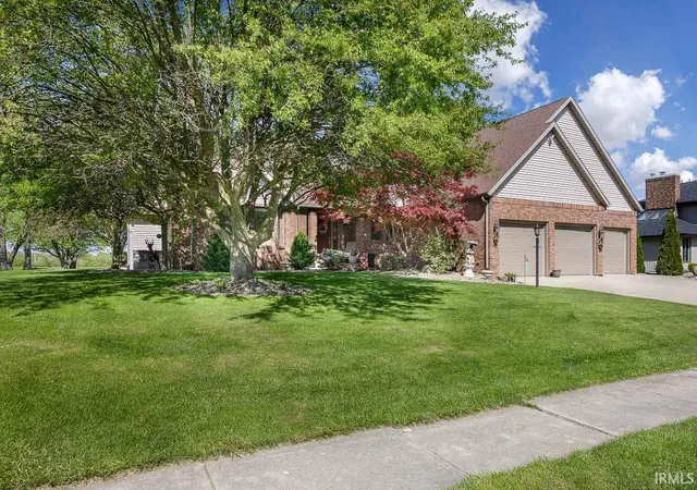 Photo 2 of Manufactured home for sale at 3809 Saint Andrews Pl, Elkhart, IN 46517 | MLS# 202633489 | Listing updated on 2026-09-06