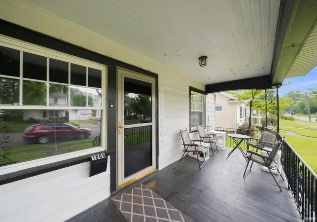 Photo 4 of Sale Pending at 1609 Columbia Ave, Fort Wayne, IN 46805 | MLS# 202633494 | Listing updated on 2026-09-23