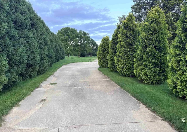 Photo 2 of Sale Pending at 4952 S 200 West, Kokomo, IN 46902 | MLS# 202633501 | Listing updated on 2026-08-27