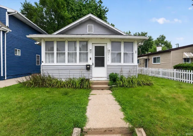 Photo 1 of Sale Pending at 730 Reddick St, Mishawaka, IN 46544 | MLS# 202633519 | Listing updated on 2026-10-07