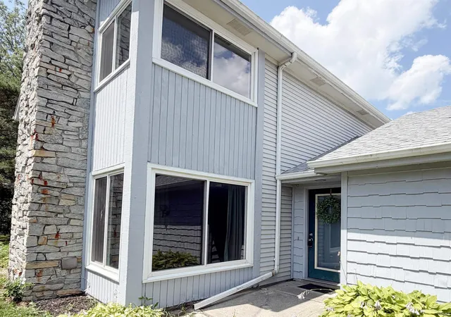 Condo for sale at 4505 Brookshire Cir, Fort Wayne, IN 46835 | MLS# 202633521