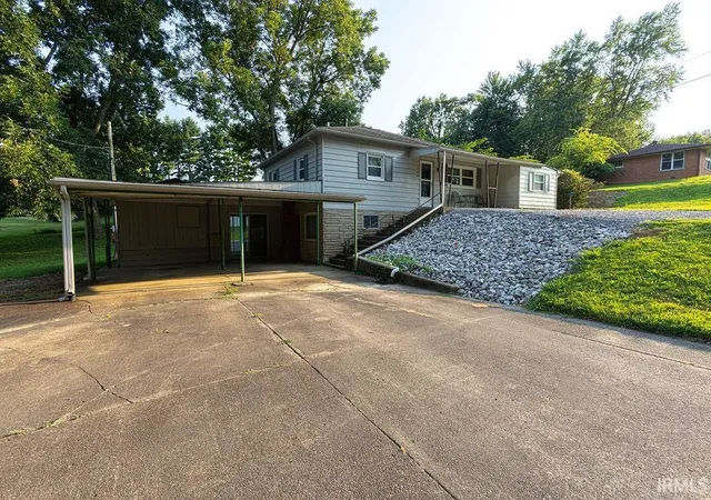 Photo 2 of Manufactured home for sale at 520 Center St, Rockport, IN 47635 | MLS# 202633527 | Listing updated on 2026-09-03