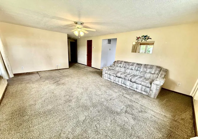 Photo 3 of Manufactured home for sale at 612 S West St, Winamac, IN 46996 | MLS# 202633541 | Listing updated on 2026-08-19