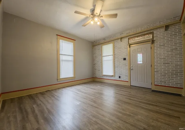 Photo 3 of Sale Pending at 524 W 6th Street, Mount Carmel, IL 62863 | MLS# 202633545 | Listing updated on 2026-08-20