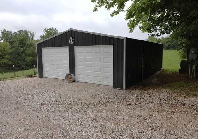 Photo 3 of Manufactured home for sale at 8108 Arvin Ln, Loogootee, IN 47553 | MLS# 202633561 | Listing updated on 2026-09-17