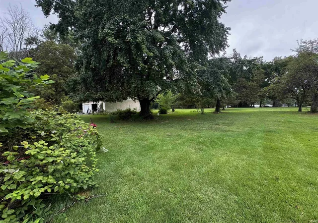 Photo 4 of Sale Pending at 2 13th Street, Linton, IN 47441 | MLS# 202633563 | Listing updated on 2026-09-01
