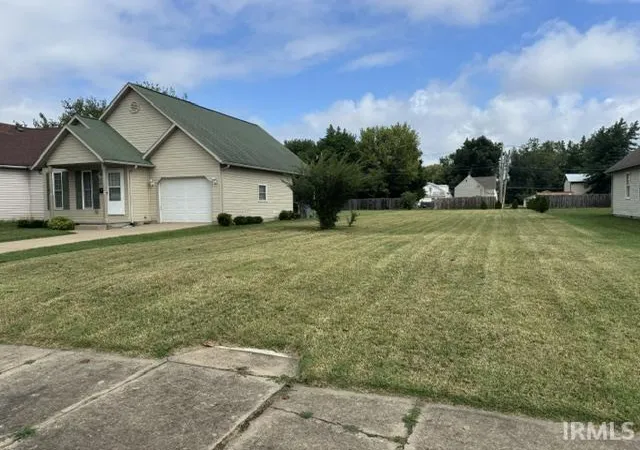 Photo 3 of Sale Pending at 613 617 W Maryland St, Evansville, IN 47710 | MLS# 202633564 | Listing updated on 2026-09-14