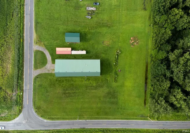 Photo 3 of Sale Pending at 4456 N Thorn Rd, Walkerton, IN 46574 | MLS# 202633570 | Listing updated on 2026-09-16