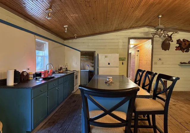 Photo 3 of Manufactured home for sale at 1175 US Hwy 50 W, Mitchell, IN 47446 | MLS# 202633573 | Listing updated on 2026-08-17
