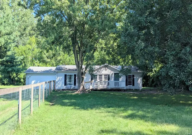 Photo 1 of Sale Pending at 6732 E 1120 North St, Syracuse, IN 46567 | MLS# 202633574 | Listing updated on 2026-09-10