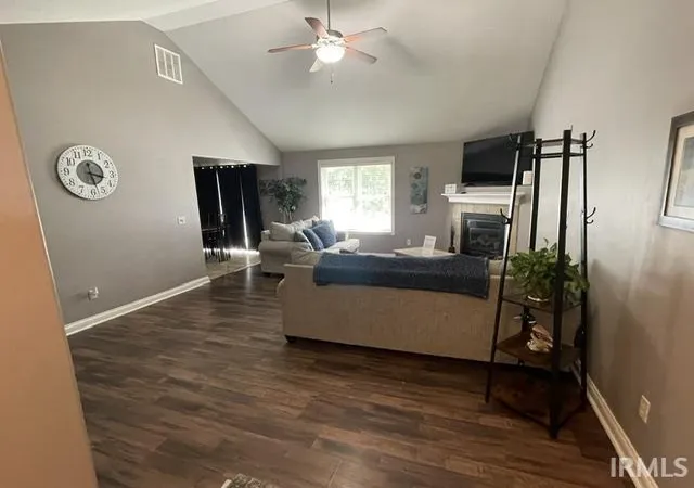 Photo 2 of Manufactured home for sale at 6817 King Lear Blvd, Fort Wayne, IN 46818 | MLS# 202633587 | Listing updated on 2026-09-14
