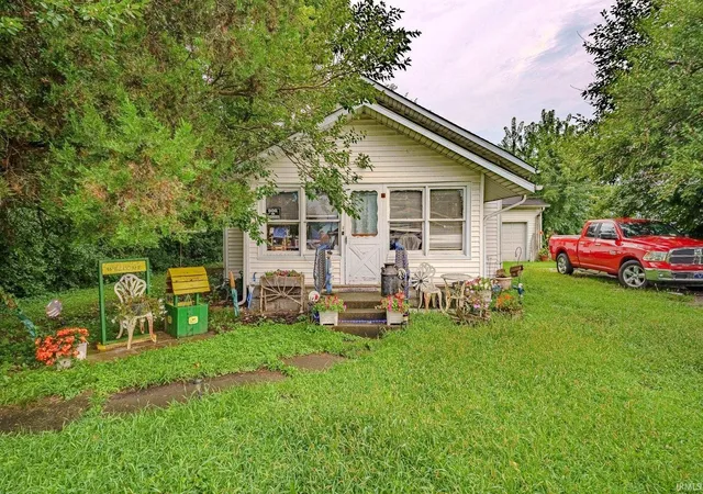 Photo 2 of Sale Pending at 404 N Meadow St, Otterbein, IN 47970 | MLS# 202633594 | Listing updated on 2026-08-19