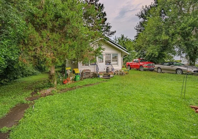 Photo 3 of Sale Pending at 404 N Meadow St, Otterbein, IN 47970 | MLS# 202633594 | Listing updated on 2026-08-19