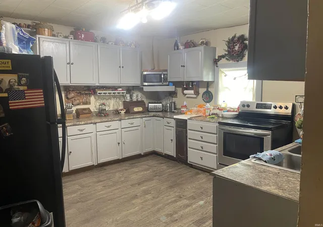Photo 3 of Manufactured home for sale at 627 N Plum St, Union City, IN 47390 | MLS# 202633638 | Listing updated on 2026-09-24