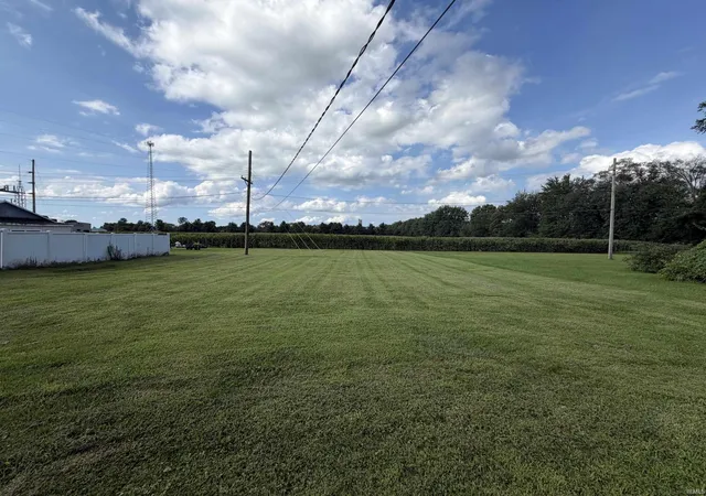 Photo 2 of Sale Pending at 113 W Maple St, Flora, IN 46929 | MLS# 202633653 | Listing updated on 2026-09-21
